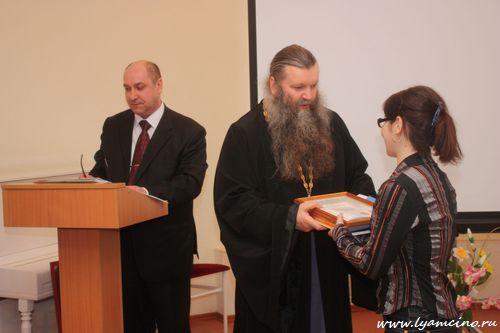 домодедово, конференция, культура, молодежь, православие, росноу, вера, религия, благочинный, храм, православная культура в жизни молодежи, лямцино, никольский храм, 2011, священник, библиотека, ахматова, студенты, доклады, бондаренко, ведерникова, терещенко, добрина, адамович